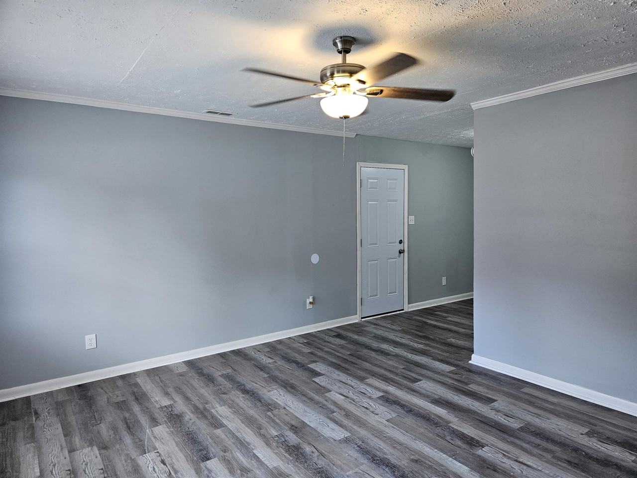 6607 Amanda Cir #1 - Photo 2 of 14