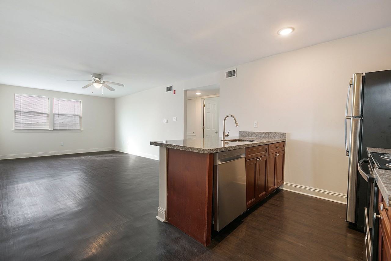 3251 Saint Ferdinand St #A103 - Photo 7 of 16