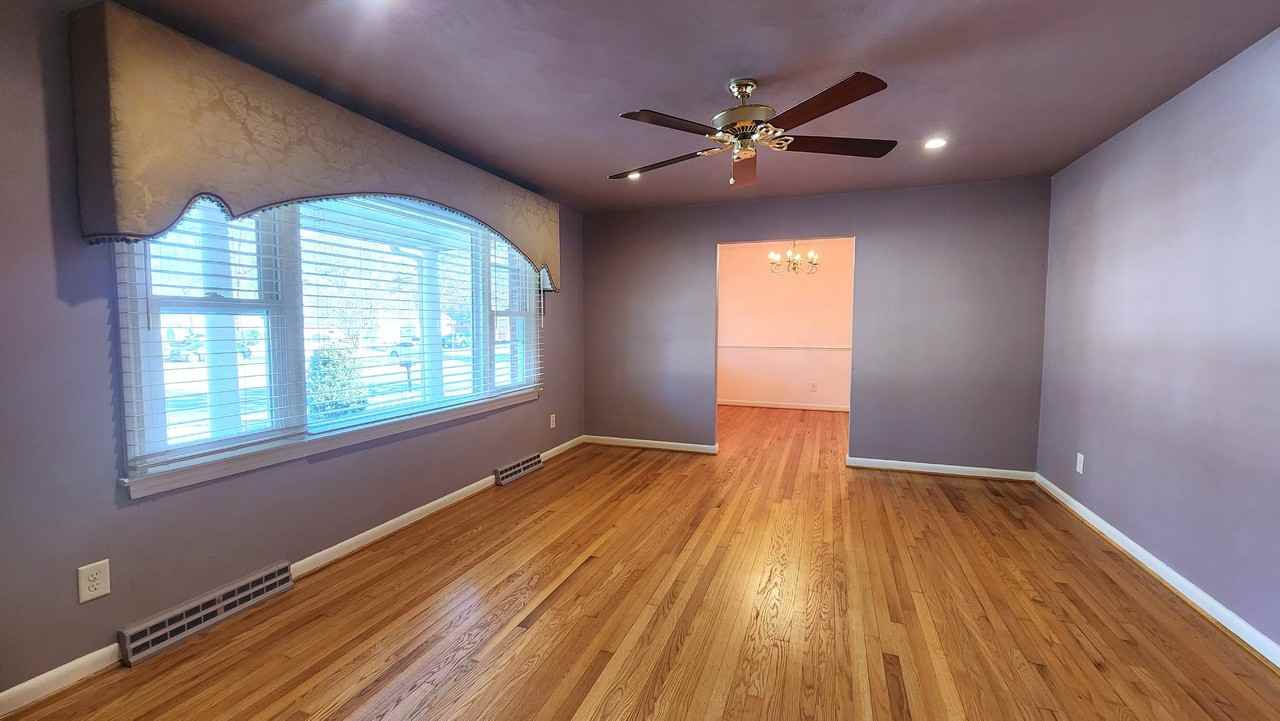 305 Woodbridge Dr #1 - Photo 4 of 23