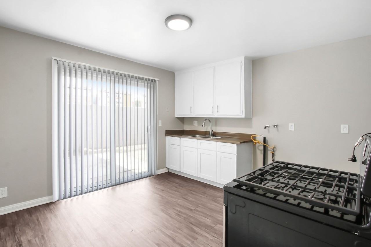 Moval Terrace Apartments - Photo 4 of 23