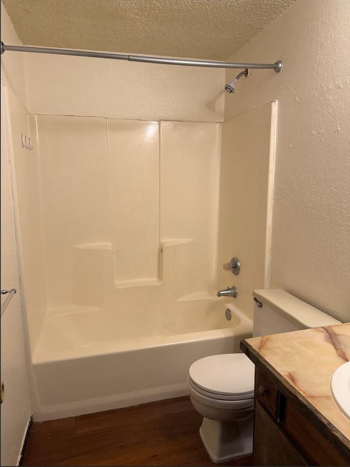 8511 S Drexel Pl - Photo 5 of 8