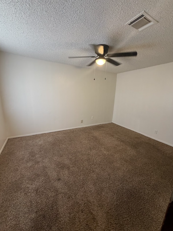 8511 S Drexel Pl - Photo 7 of 8