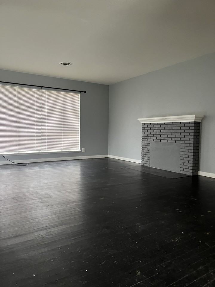 219 A St #1 - Photo 2 of 10