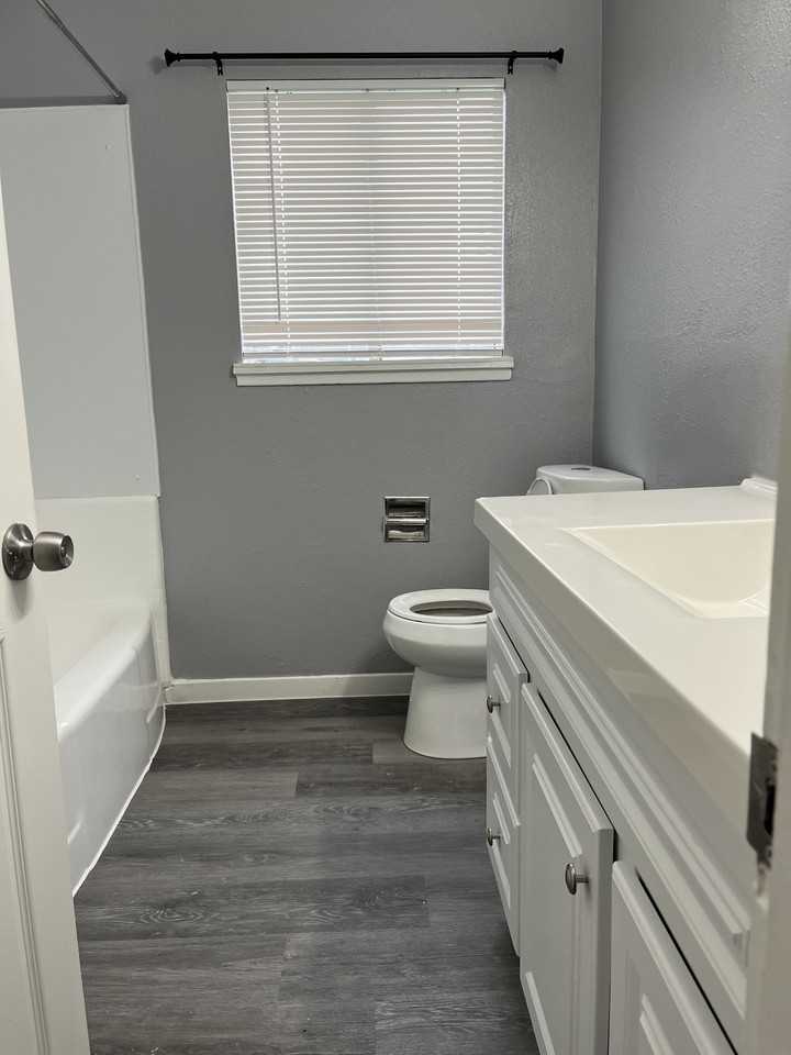 219 A St #1 - Photo 7 of 10