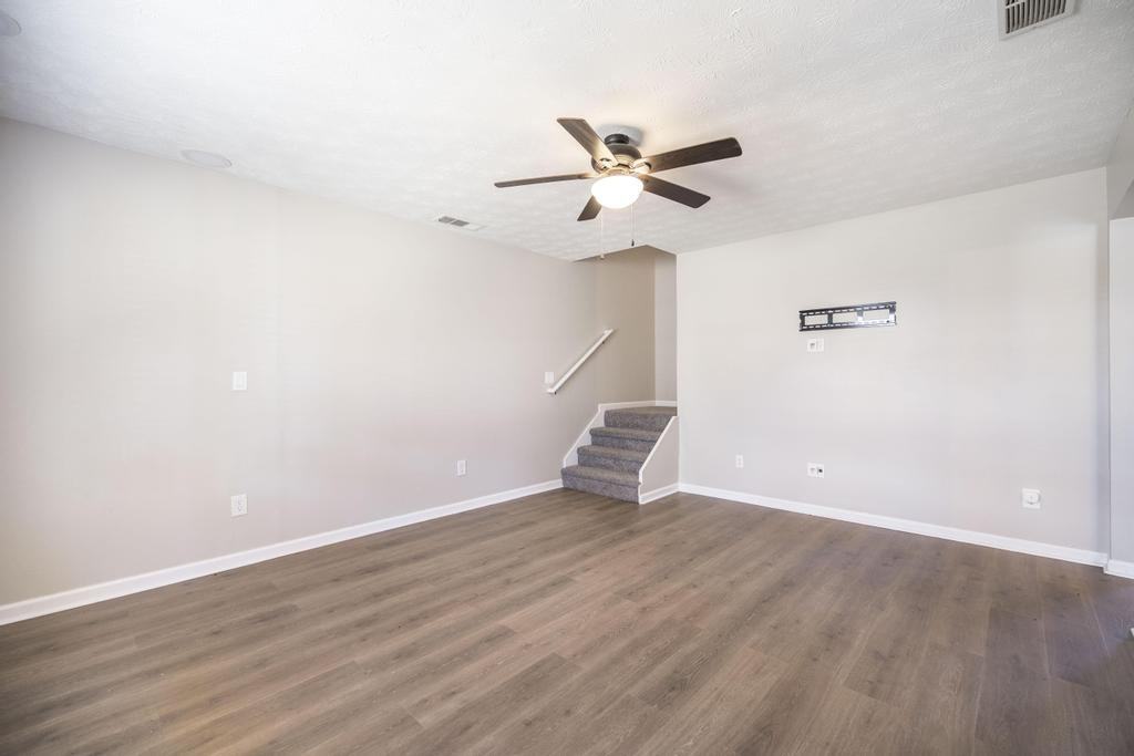 312 Mill Meadow Rd #1 - Photo 6 of 50