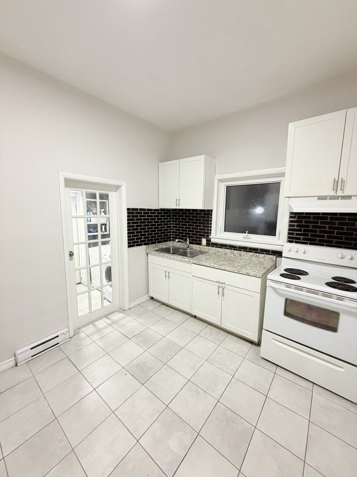 194 Murray St - Photo 4 of 28