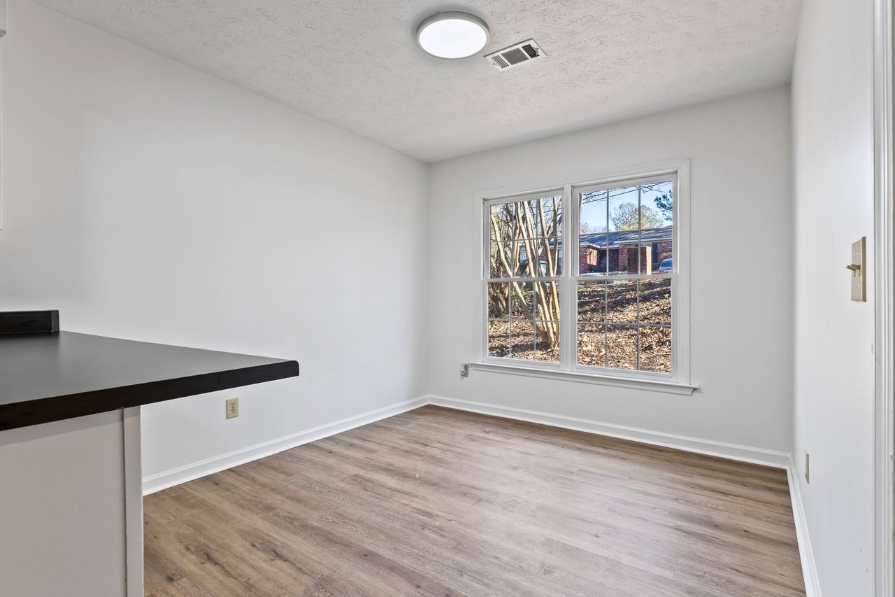 463 Reede St #1 - Photo 6 of 13