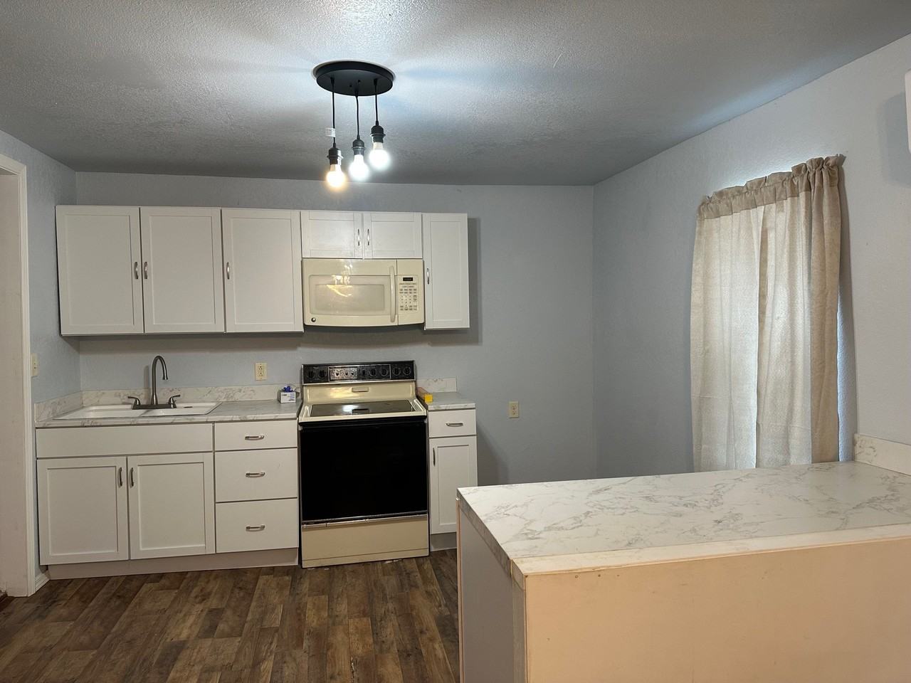 1416 N Jackson St #1 - Photo 4 of 8