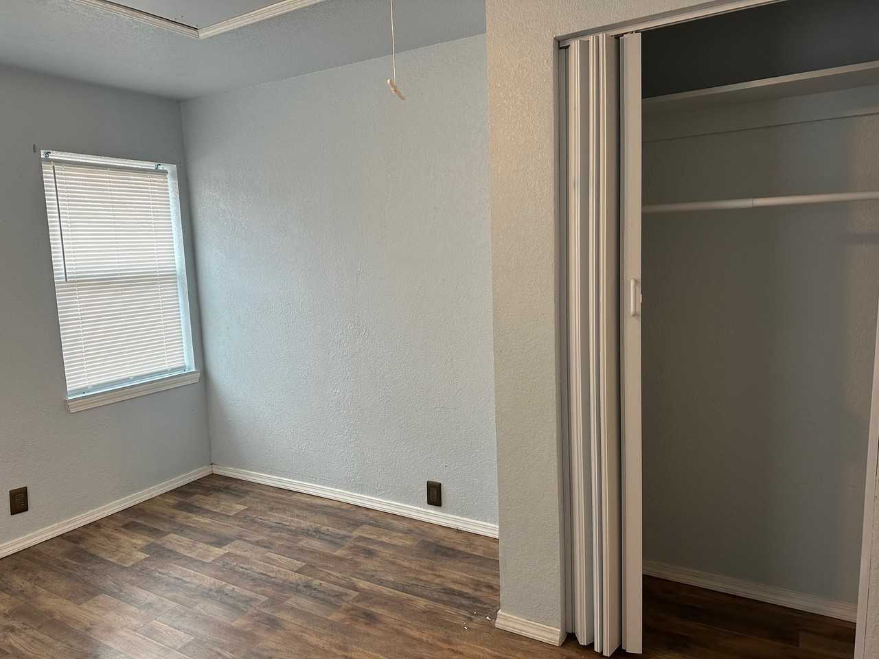 1416 N Jackson St #1 - Photo 6 of 8