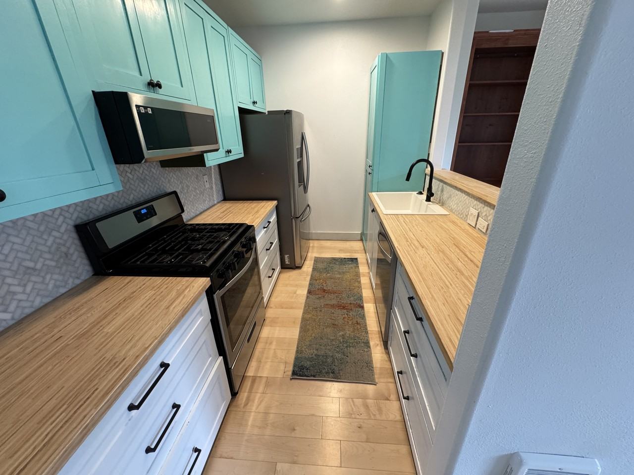 1924 Ne 50th Way #SF - Photo 6 of 19