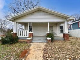 featured image of 1249 Waverly St #1