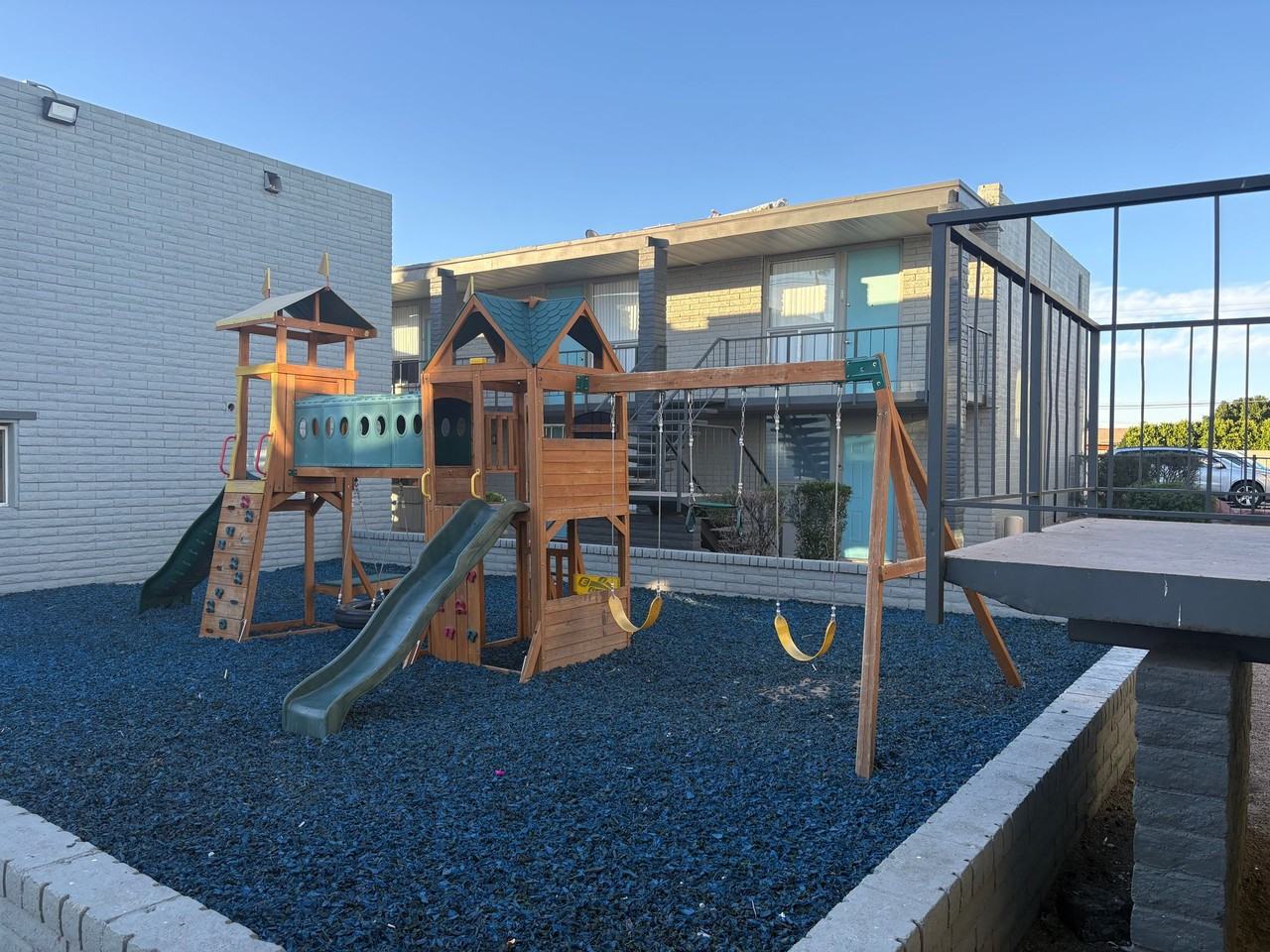 Utilities included! $500 moves you in. Restrictions apply* - Photo 7 of 31