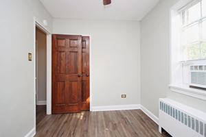 featured image of 32 University Cir
