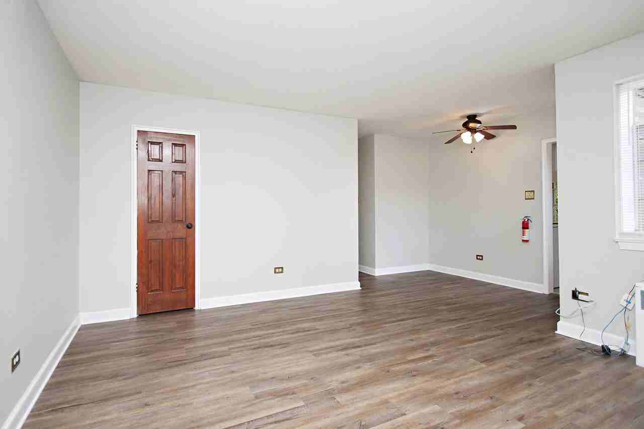 32 University Cir #101 - Photo 4 of 15