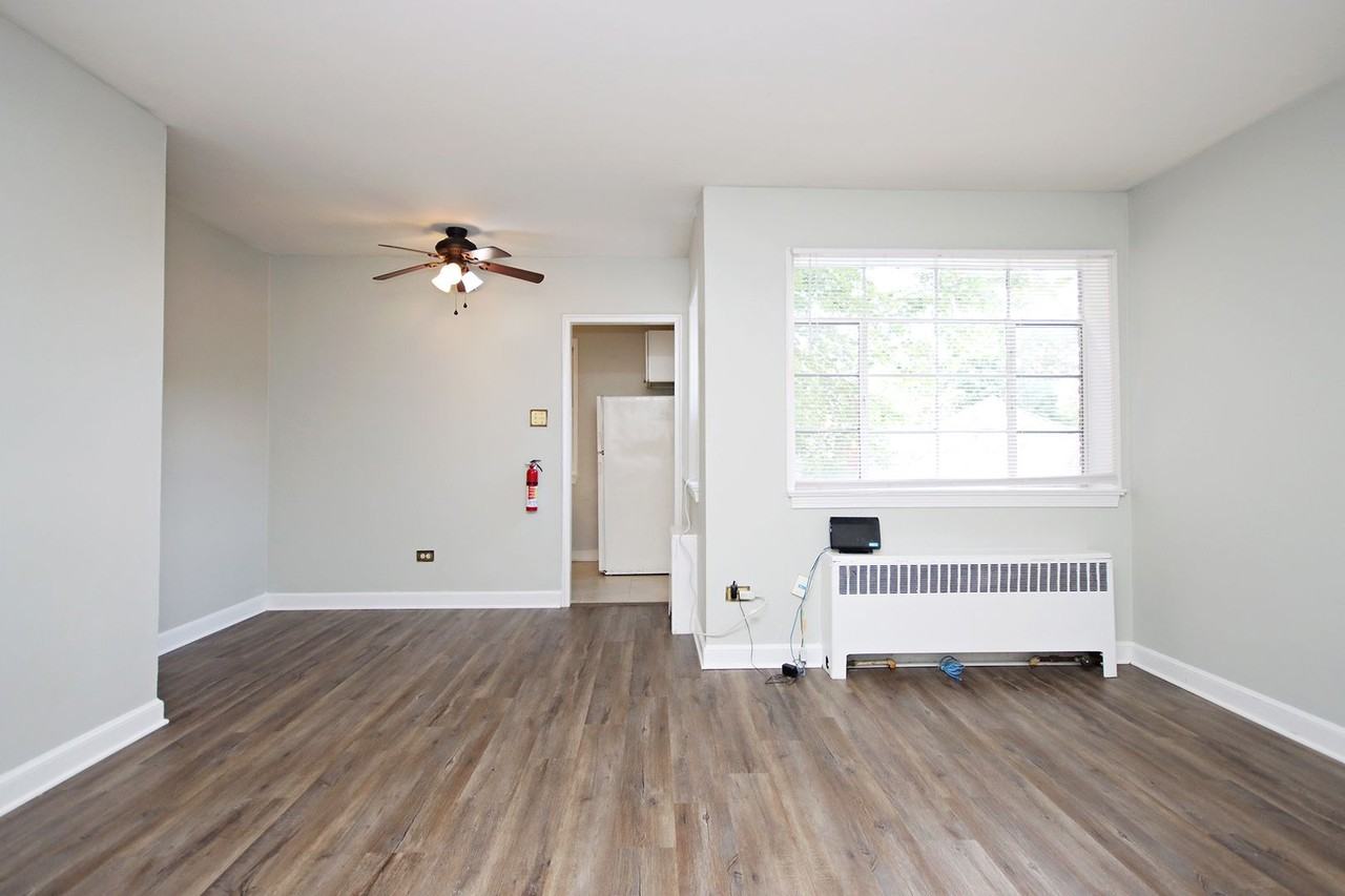 32 University Cir #101 - Photo 6 of 15