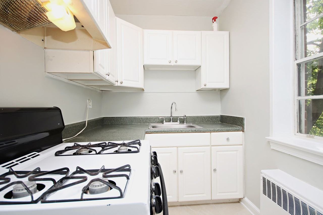 32 University Cir #101 - Photo 7 of 15