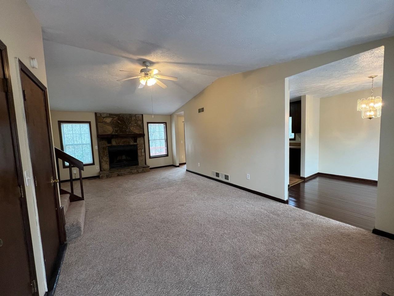 2332 Goodwood Dr Sw - Photo 3 of 17