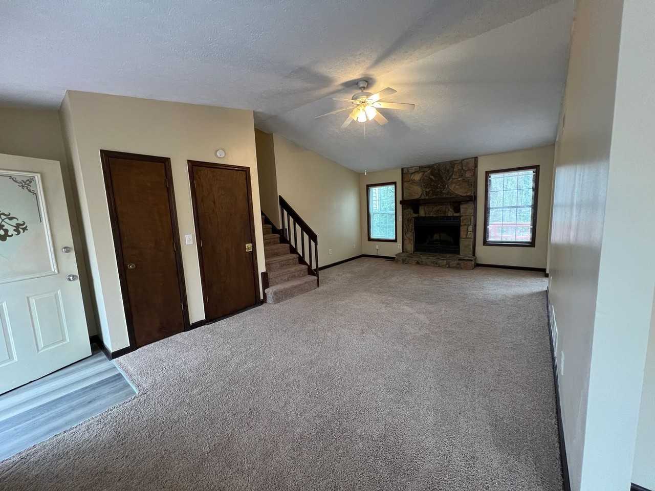 2332 Goodwood Dr Sw - Photo 4 of 17