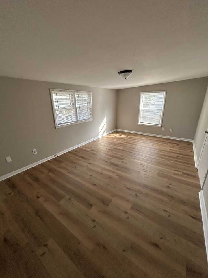 1723 Crouson St #1 - Photo 5 of 8