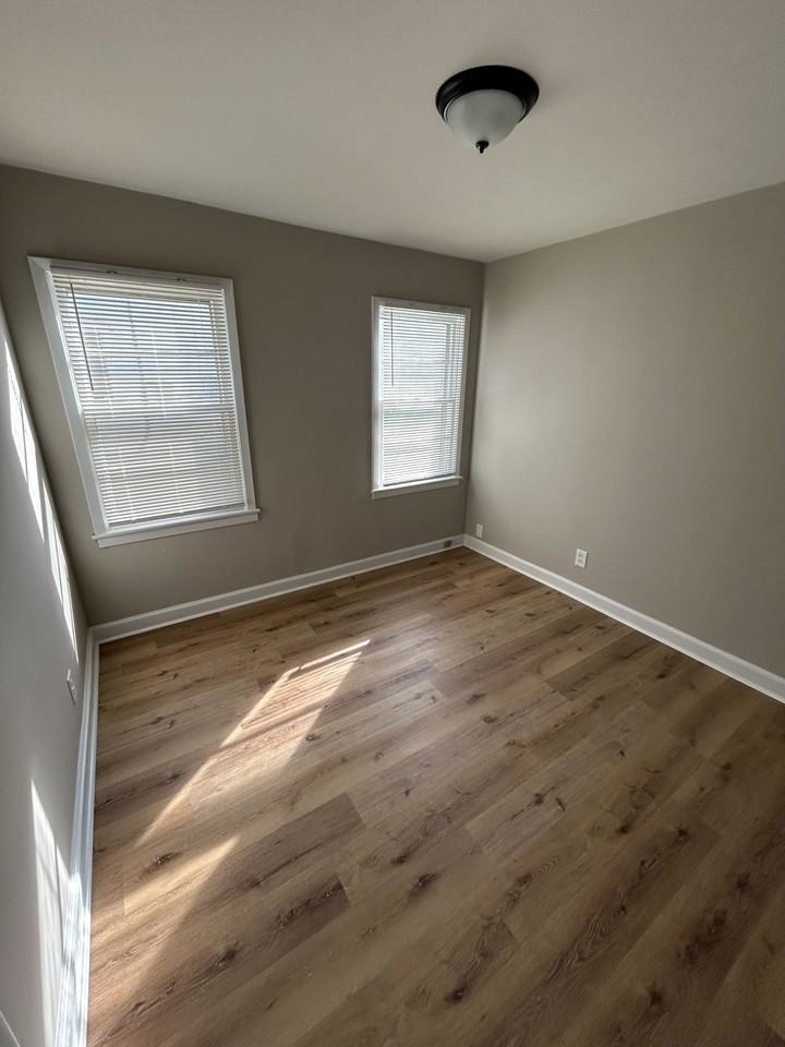 1723 Crouson St #1 - Photo 6 of 8