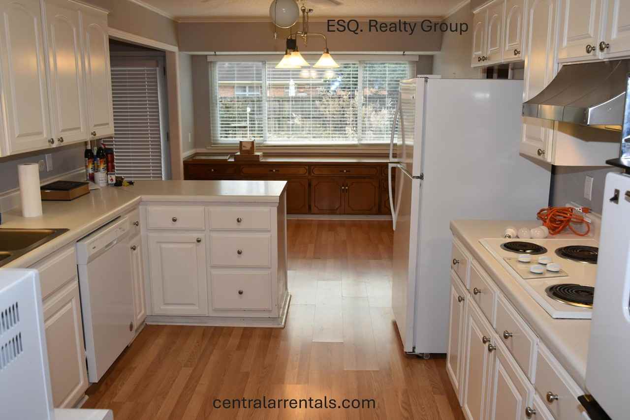 4512 Somers Ave #1 - Photo 5 of 22