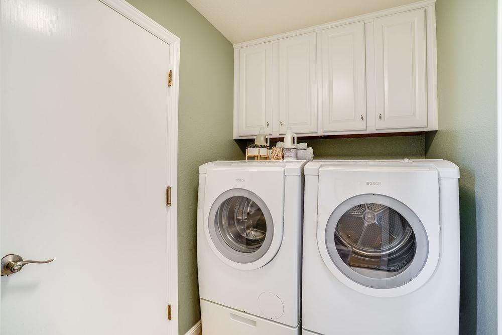 402 Hogarth Ter #1 - Photo 6 of 17