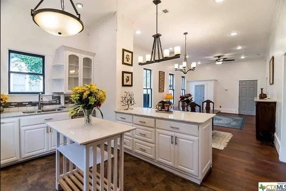 603 S Liberty St #1 - Photo 6 of 38