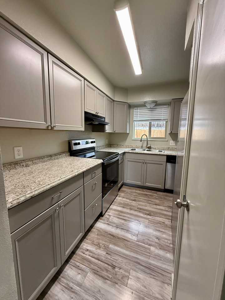 3296 1/2 Lombardy Ln #2 - Photo 4 of 13