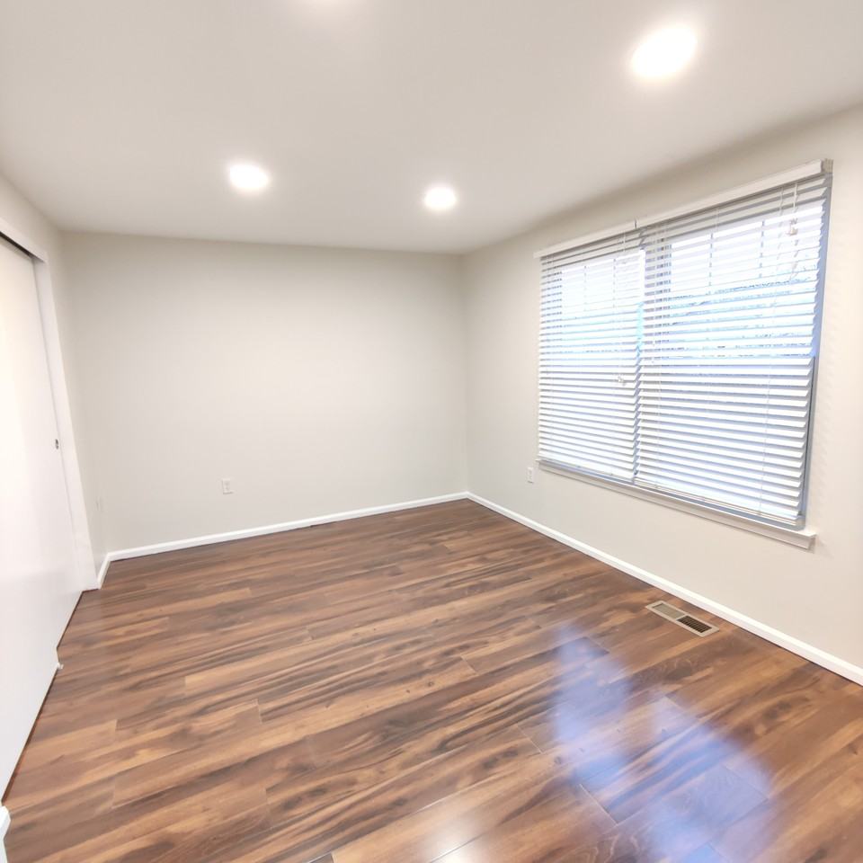 8317 Georgian Ct #1 - Photo 7 of 10