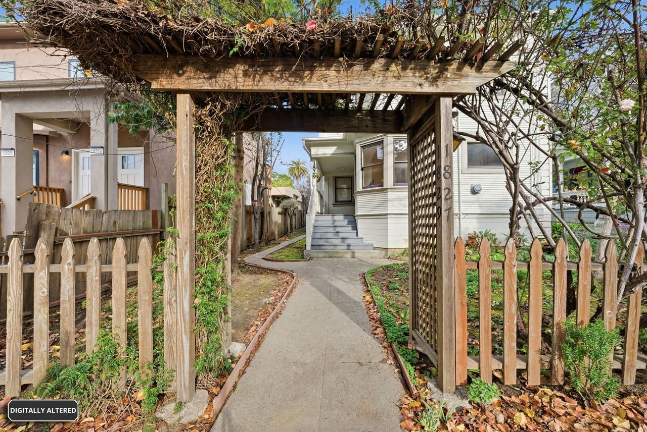 1829 Berkeley WayUnit F #1829F - Photo 2 of 15