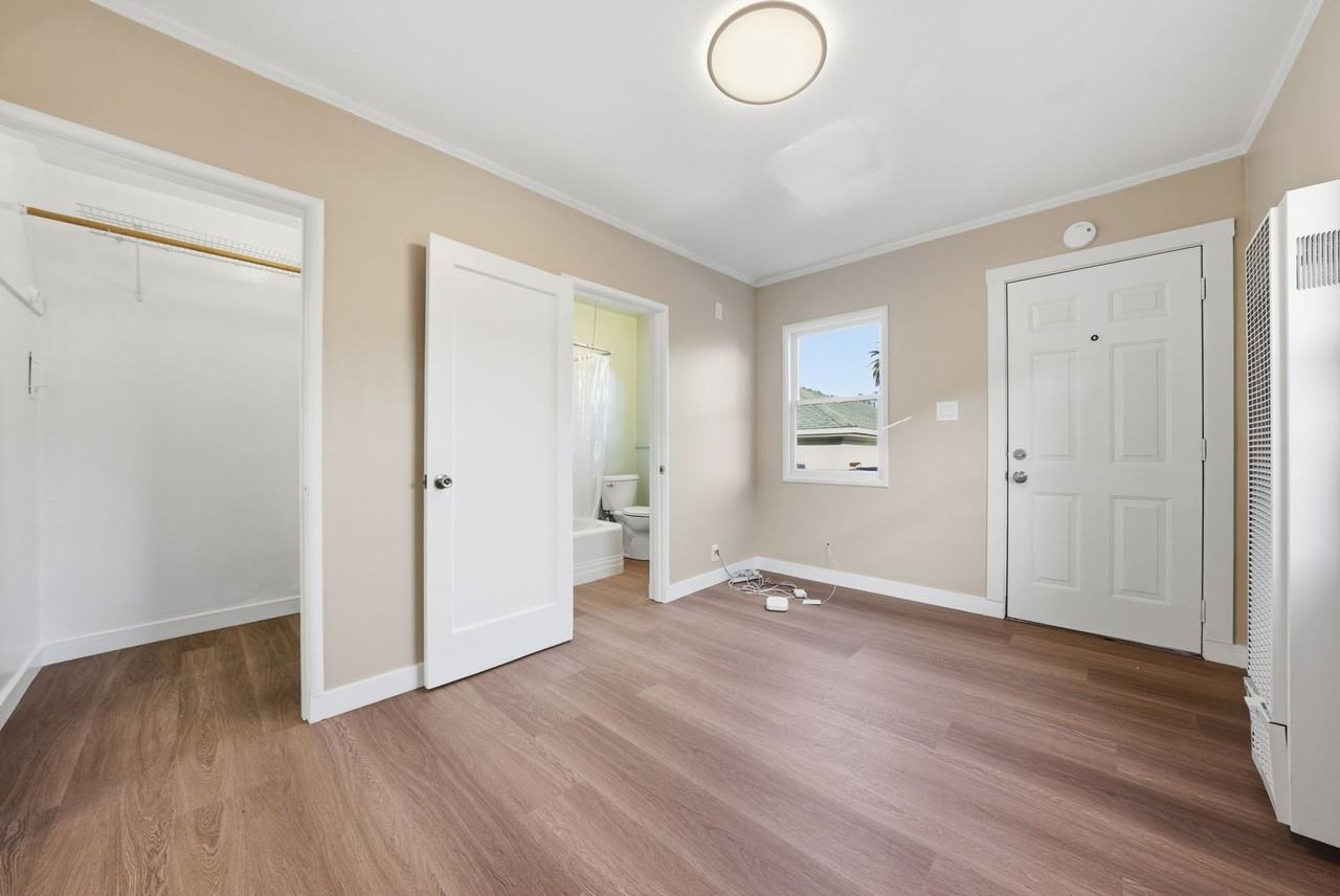 1829 Berkeley WayUnit F #1829F - Photo 4 of 15