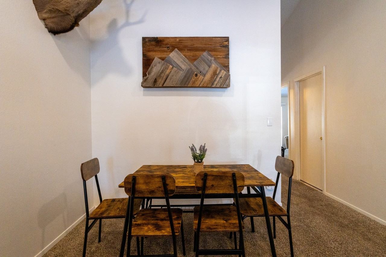 33 Lofty Ct #1 - Photo 2 of 9