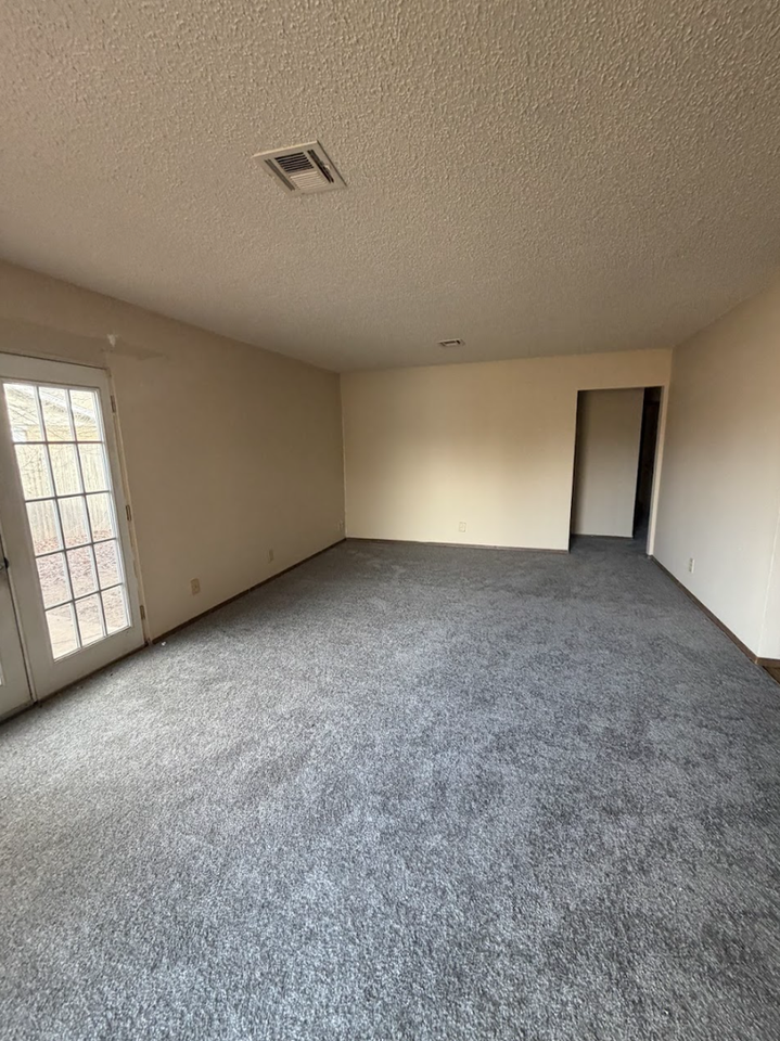 8404 S Camay Ave - Photo 3 of 13