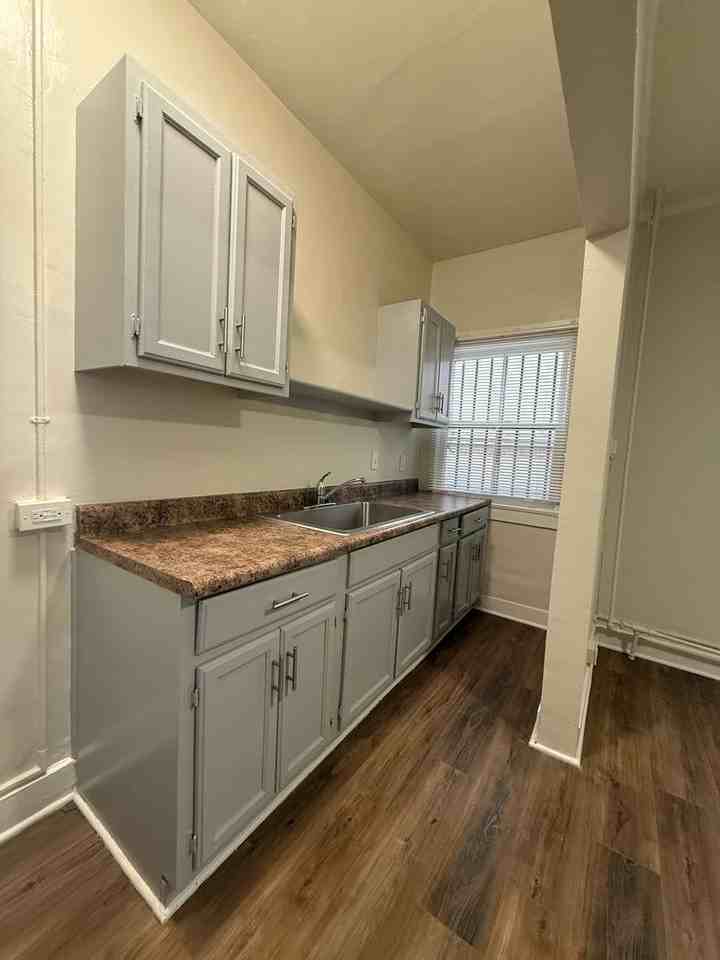 228-3441 W 2ND ST. - Photo 7 of 16