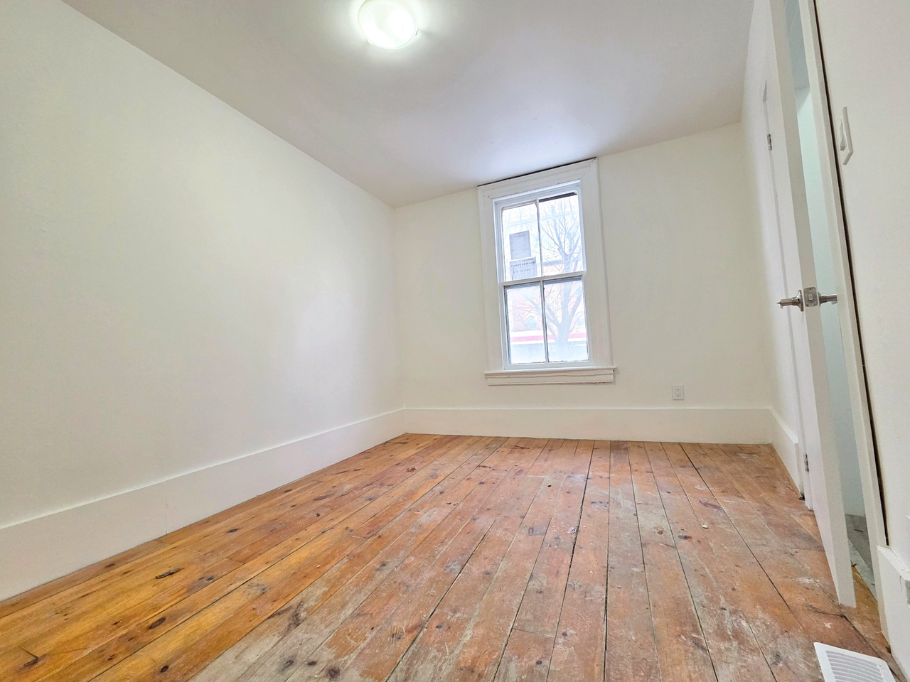 457 Queen Street East #main - Photo 6 of 9