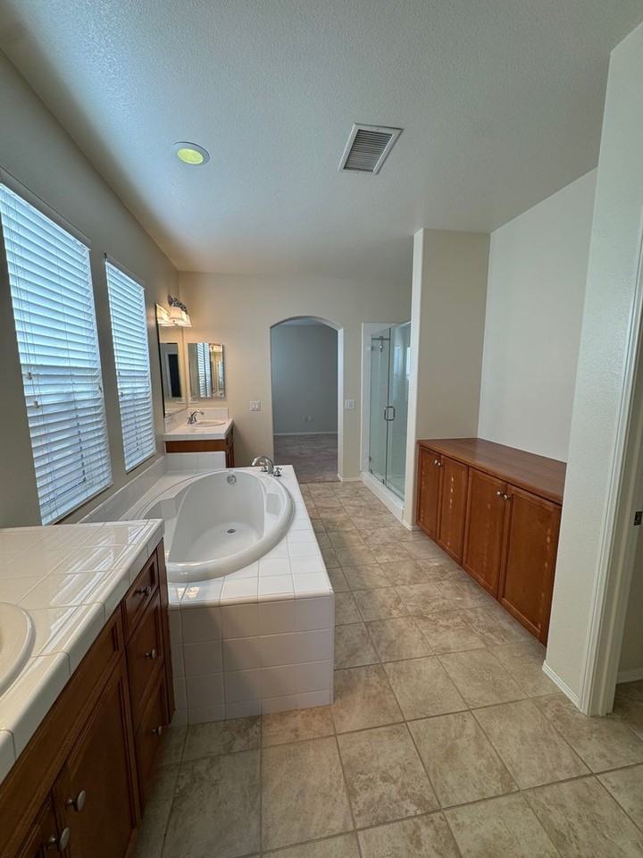 67 Calle Cataluna - Photo 5 of 28