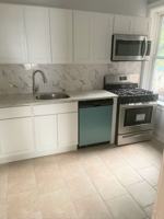 featured image of 85 W 32nd St