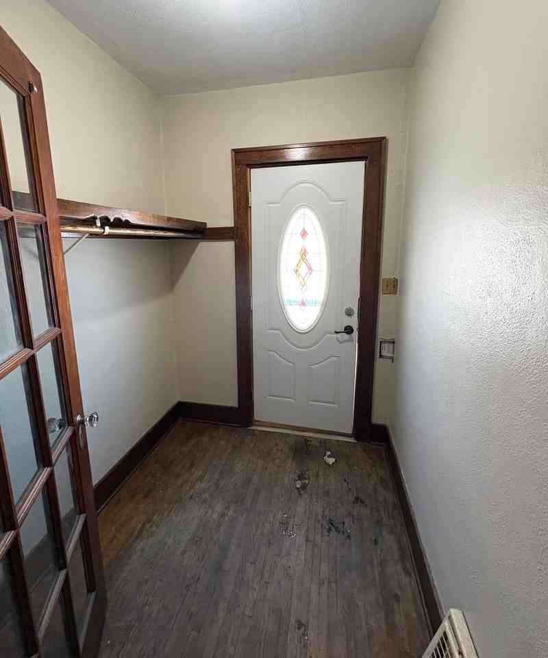 617 Lake St - Photo 4 of 21