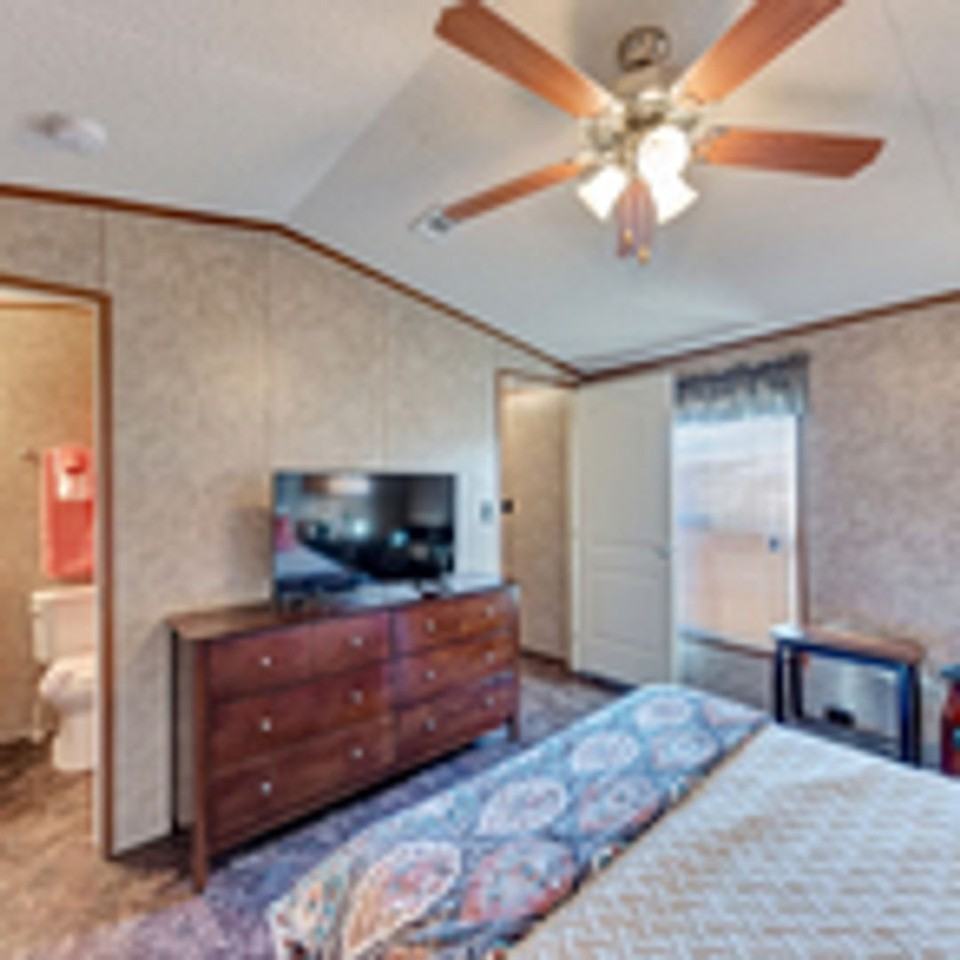 Evergreen Homes 168 LLC - Photo 2 of 15