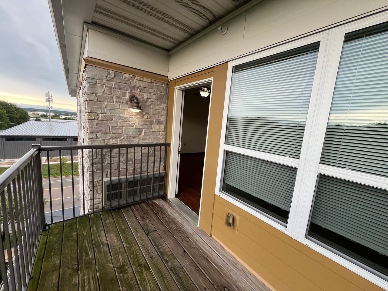 Granite Ridge Apartments LLC - Photo 4 of 22