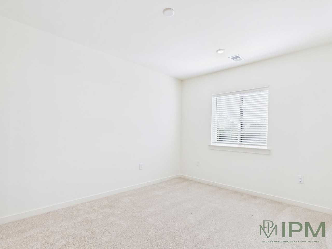 The Flats at Hampden - Photo 5 of 50