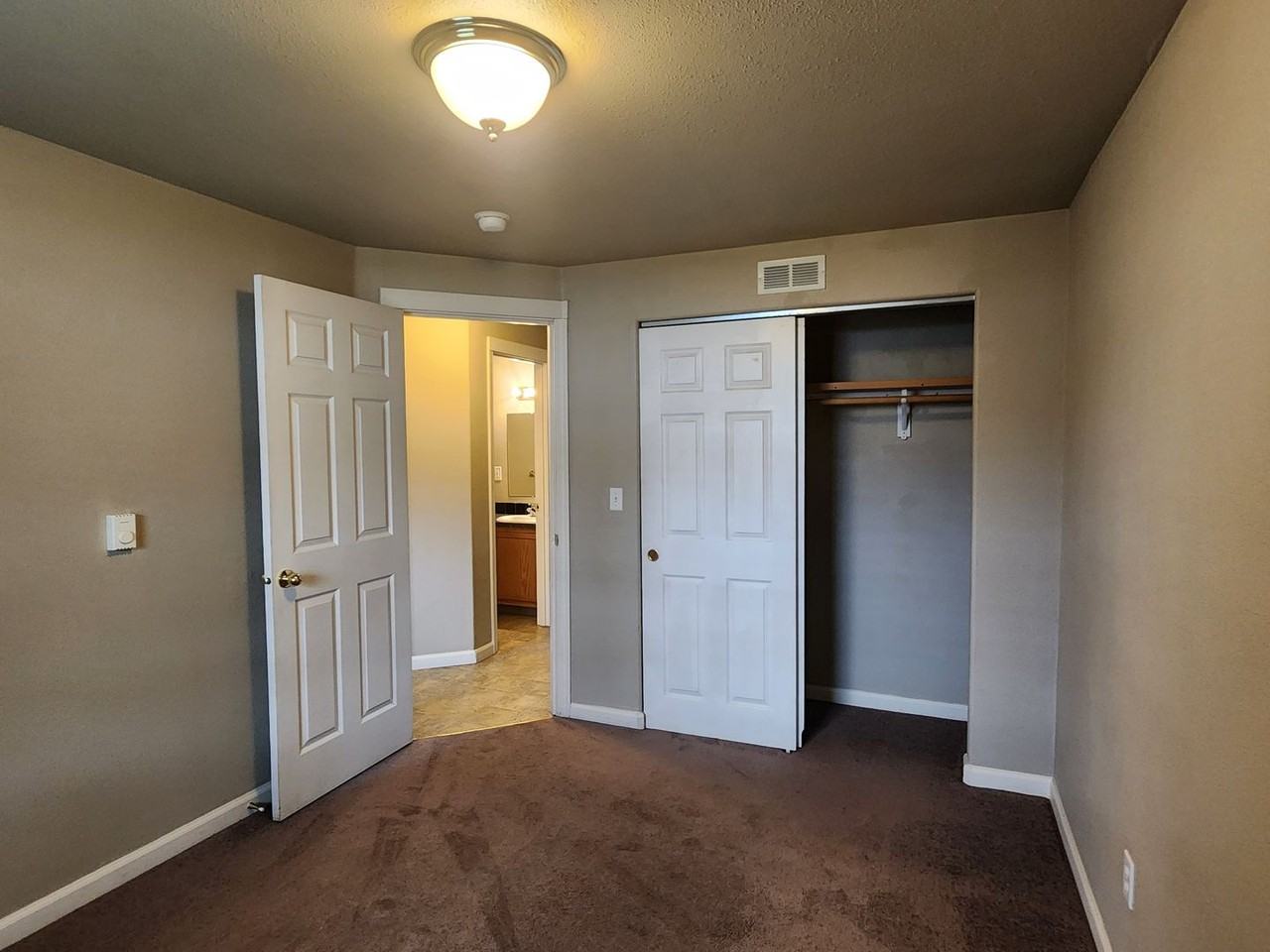 204 N Harrison St - Photo 5 of 26