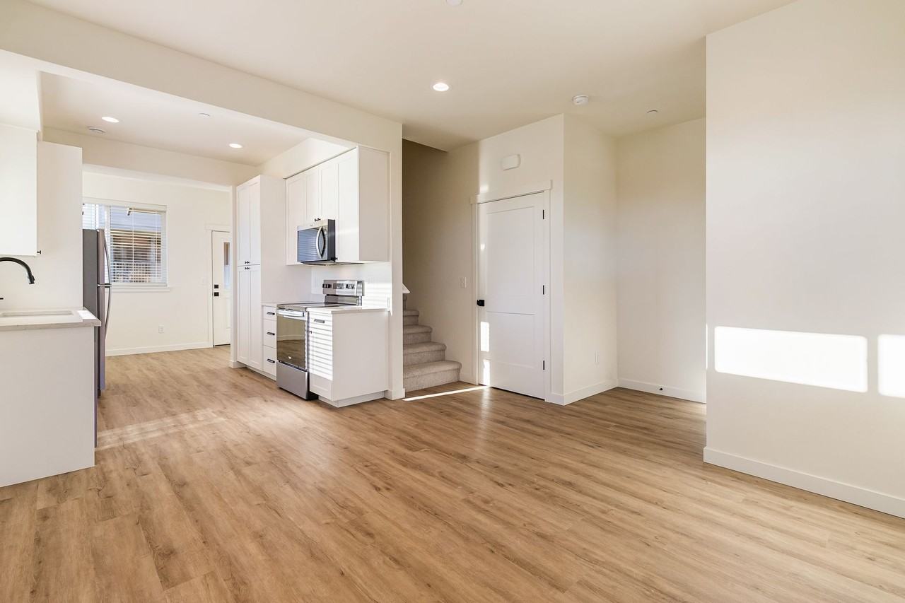 New Construction Luxury Townhomes - Photo 4 of 5