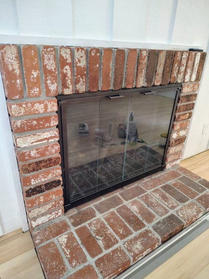 1492 Dolphin Dr - Photo 4 of 17