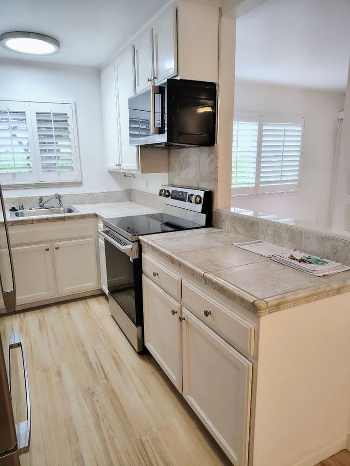 1492 Dolphin Dr - Photo 6 of 17