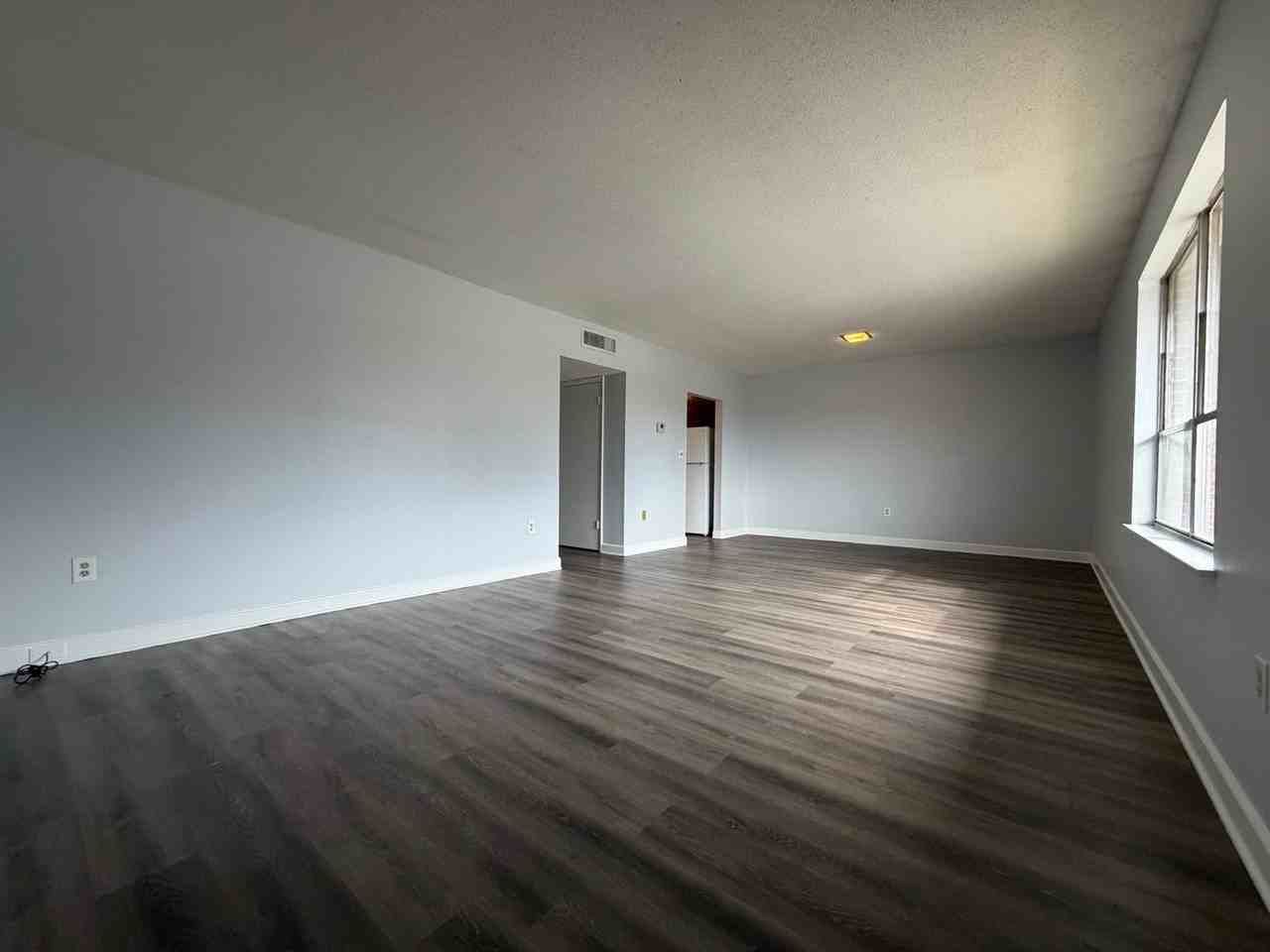 420 Wheatley - Photo 7 of 23