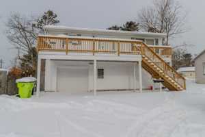 featured image of 933 E Front St