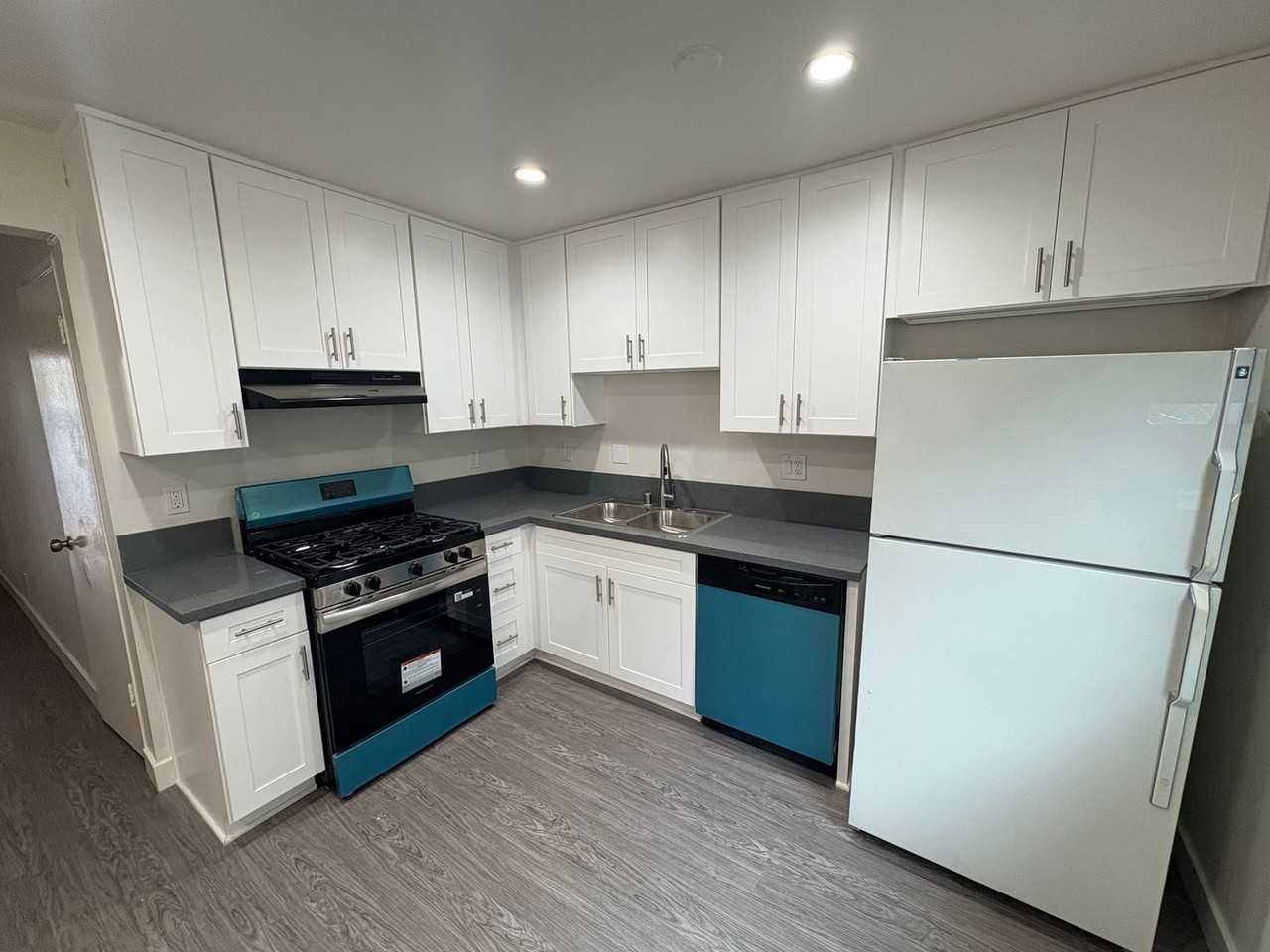 779 Shalimar 4 Plex - Photo 6 of 21