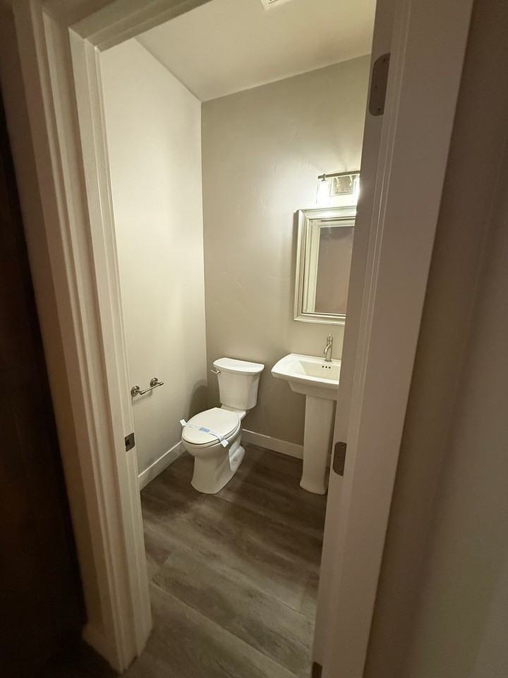 20124 Reed Ln - Photo 7 of 18