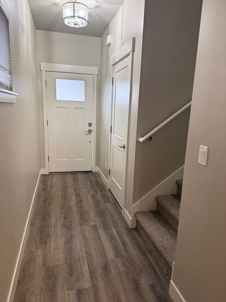 20124 Reed Ln - Photo 2 of 18